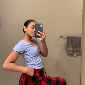 Meet your Posher, Camille